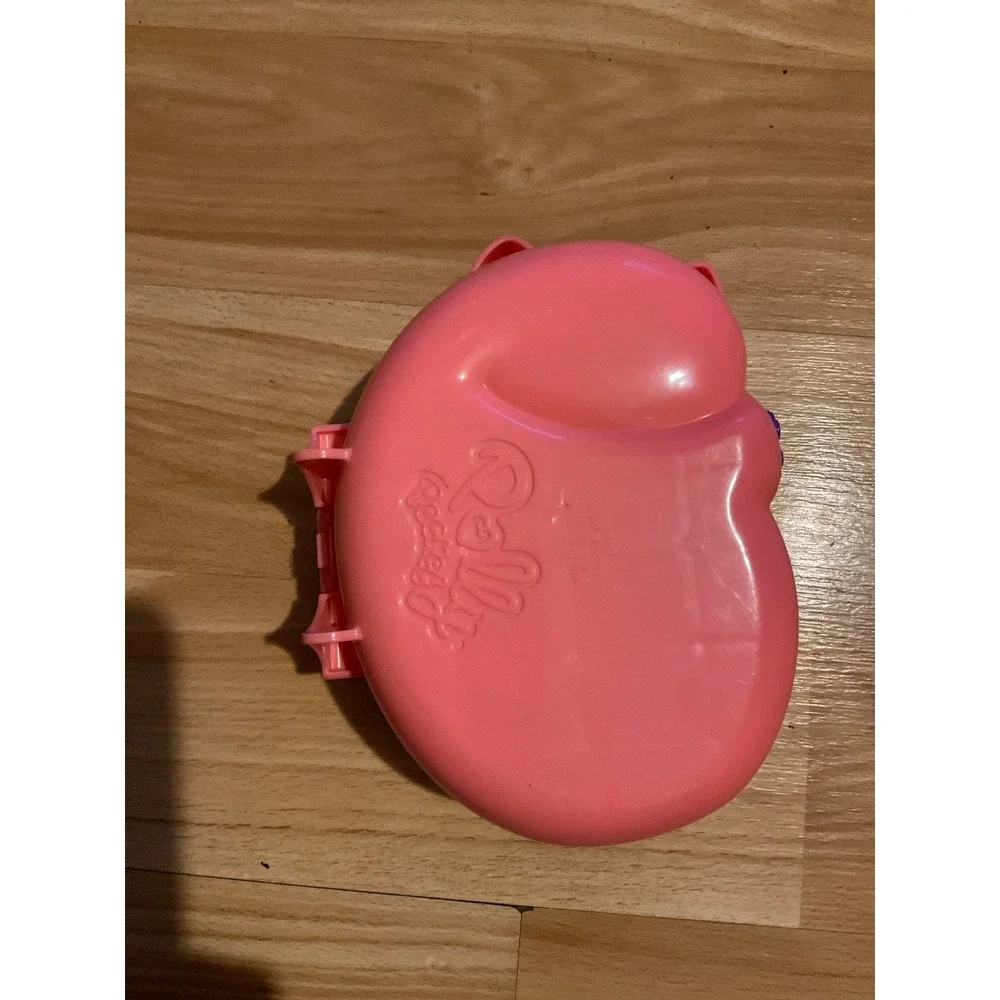 Polly Pocket Pet Vet Playset Starring Shani Cuddly‎ Cat Purse Compact